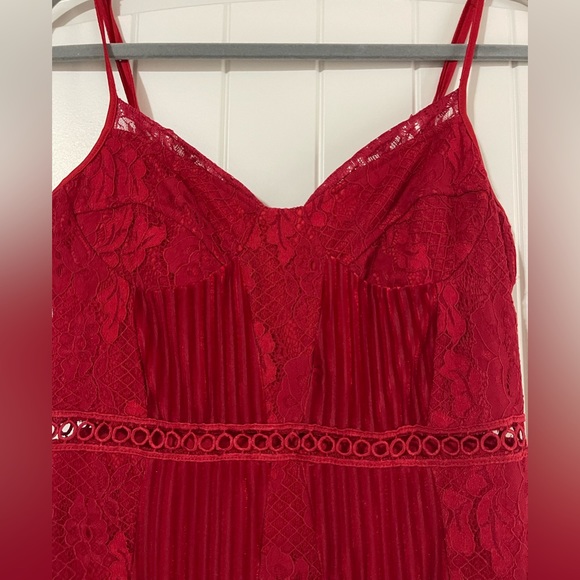 Pretty Little Thing Sexy Red Dress - Picture 2 of 5